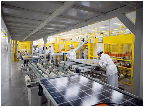 組件公司陽光二車間返建班組獲錦州市濱海新區三八紅旗集體