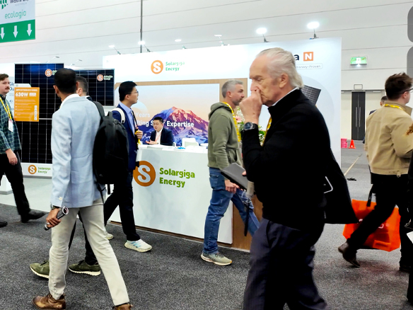 展会速递｜聚焦多元市。航鹆隽料2025澳大利亚全能源展